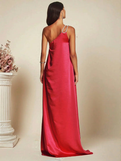 La Rouge Élégance Maxi Dress