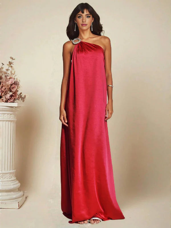 La Rouge Élégance Maxi Dress