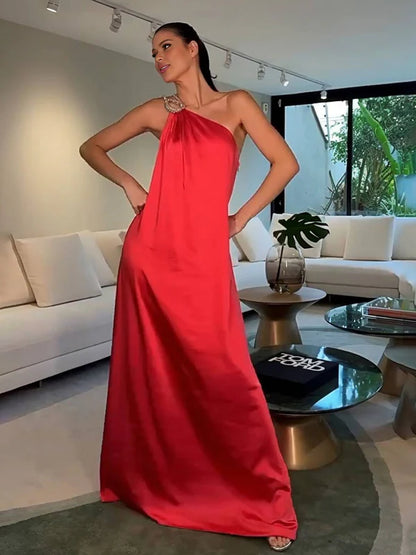 La Rouge Élégance Maxi Dress