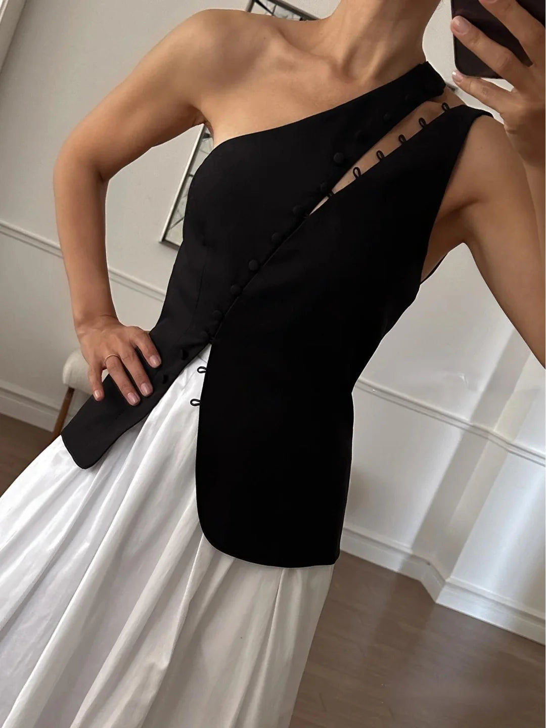 Luxe Line Asym Top