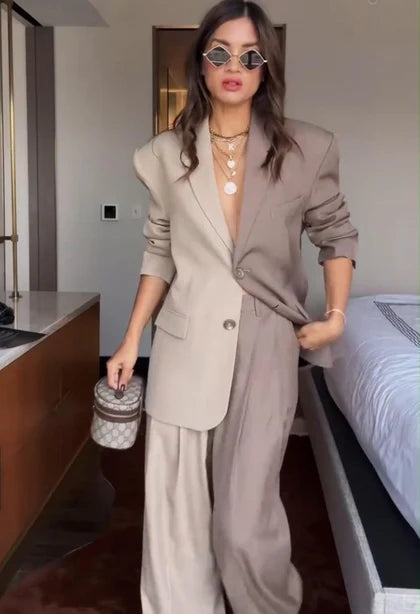 Girl Boss Avant Contrast Set